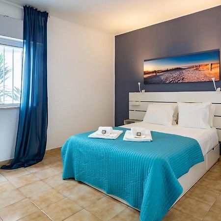 Charming Beachside Apartment W/ Pool By Lovelystay Albufeira Exterior photo