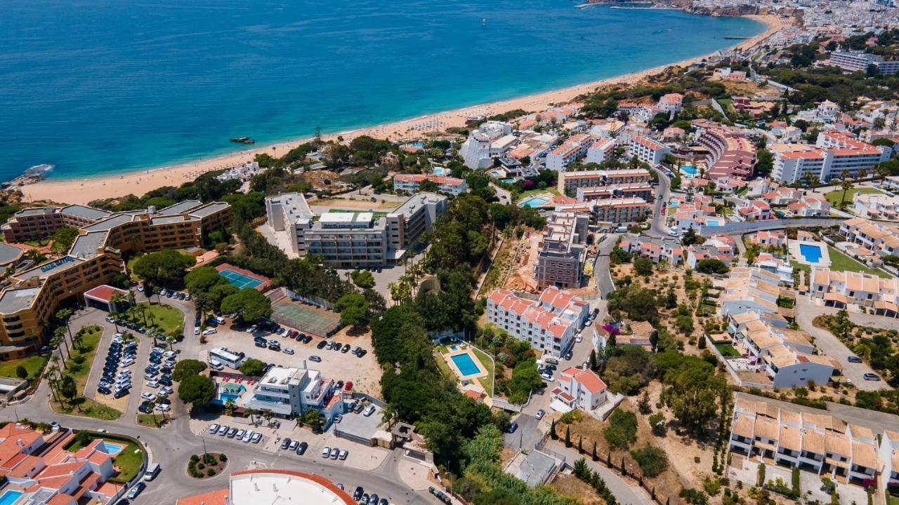 Charming Beachside Apartment W/ Pool By Lovelystay Albufeira Exterior photo