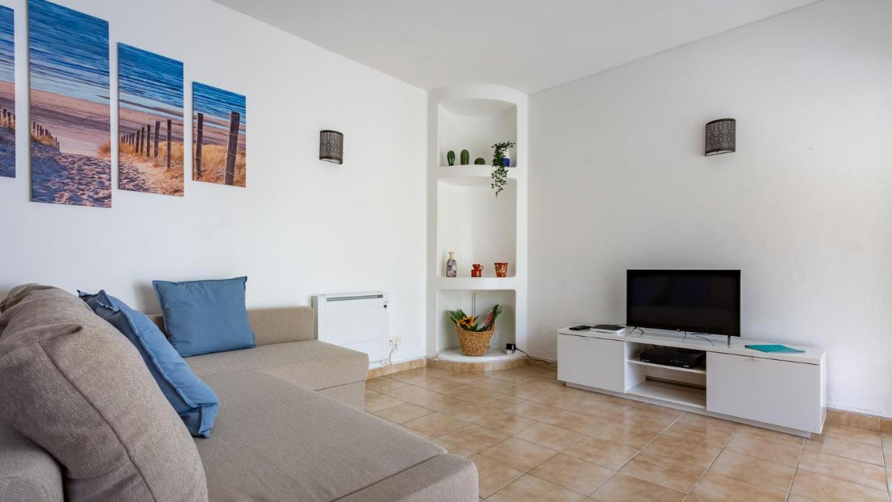 Charming Beachside Apartment W/ Pool By Lovelystay Albufeira Exterior photo